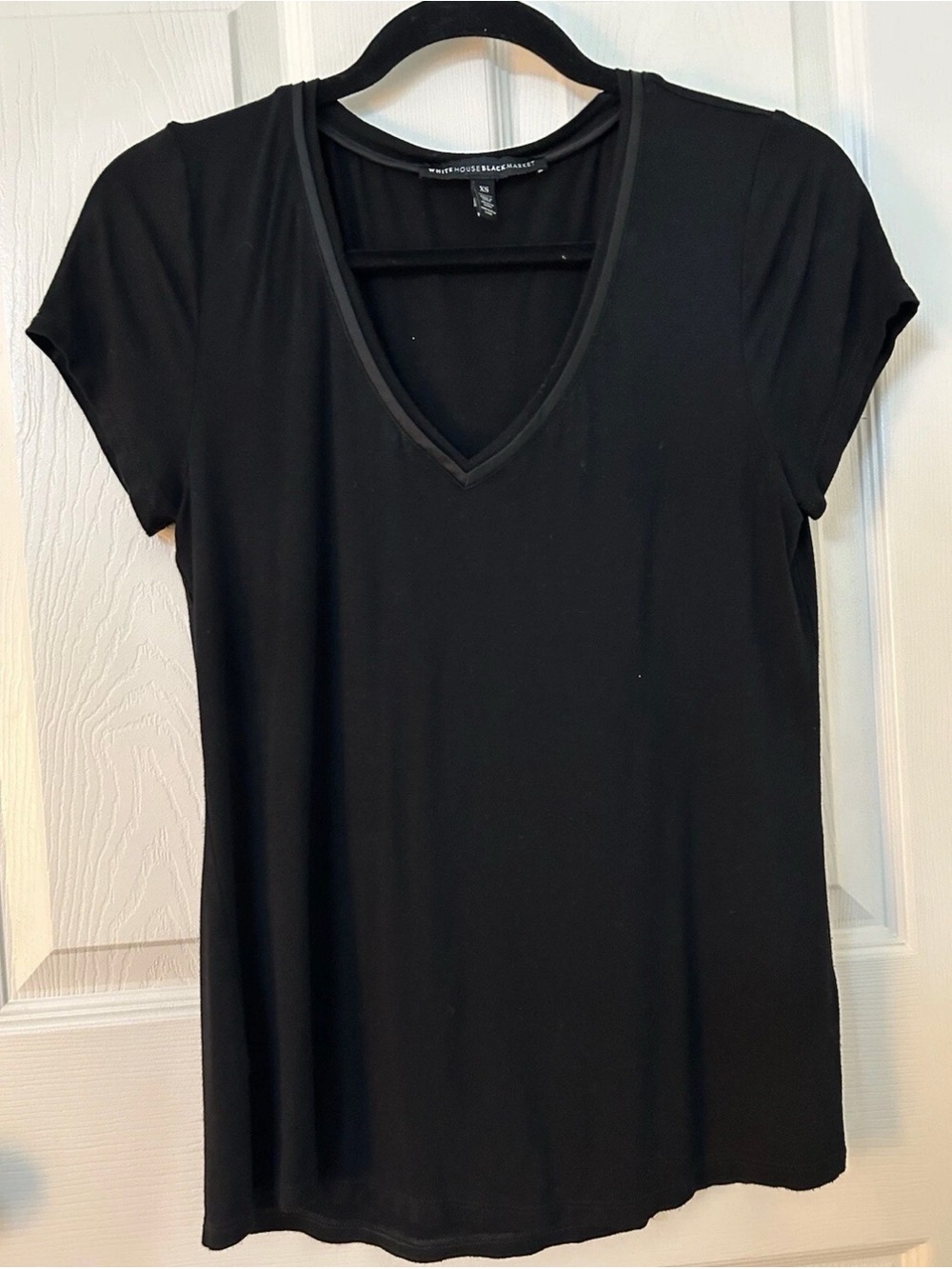 White House Black Market Black V-Neck Short Sleeve Tee